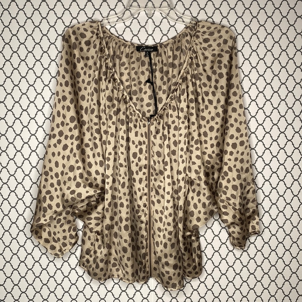 NWT Cecico Cheetah Print Blouse, size M
